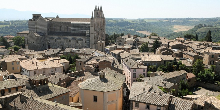 Wide shot of Orvieto, Italy